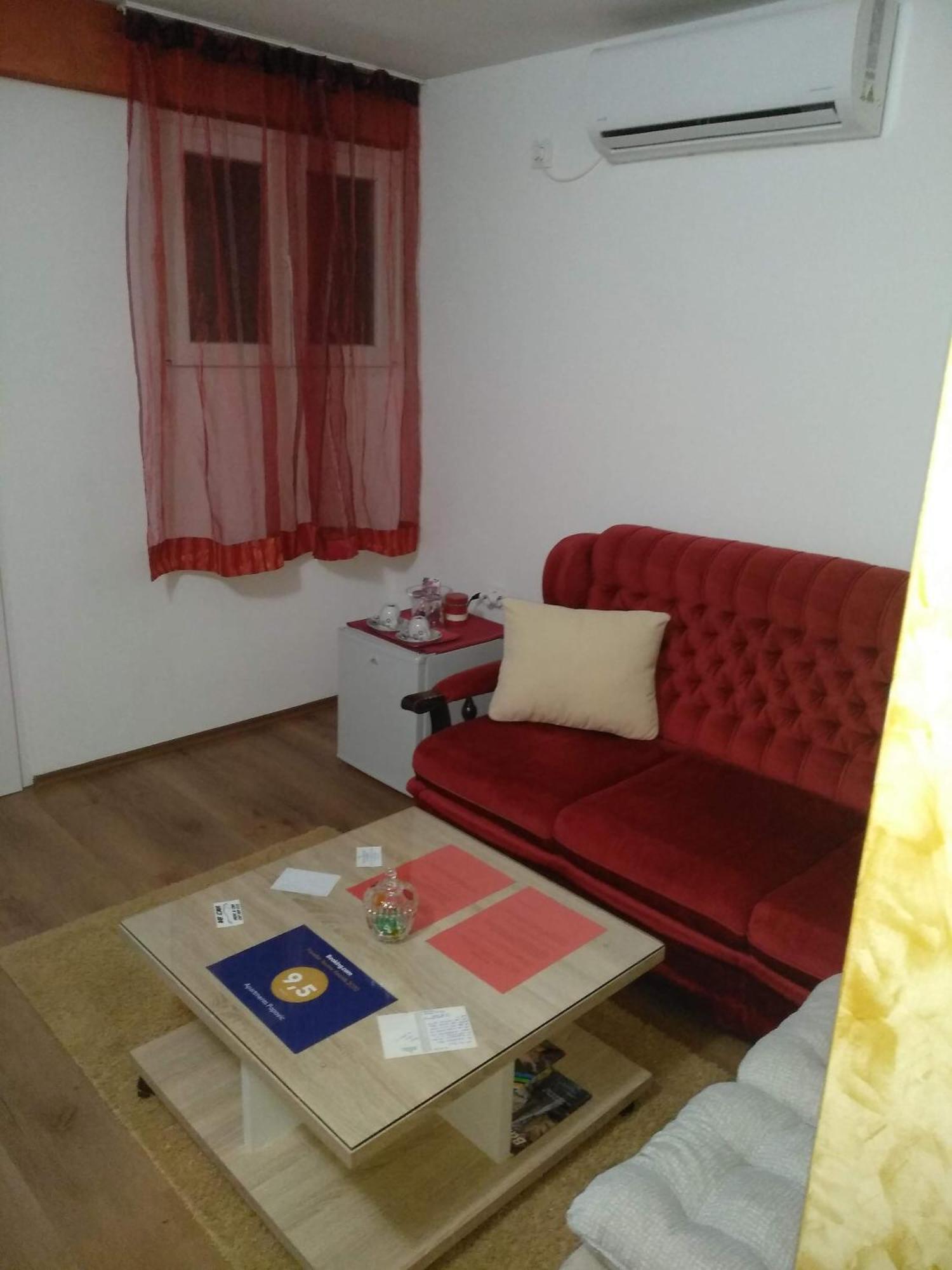 Apartments Popovic Ποντγορίτσα Εξωτερικό φωτογραφία